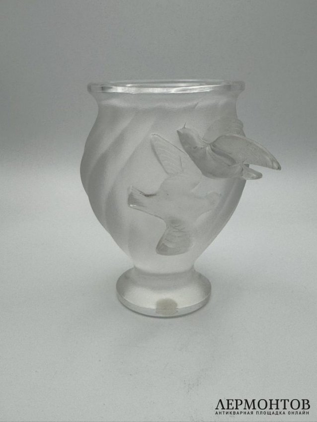 Ваза «Flying Doves». Хрусталь, Lalique, Франция
