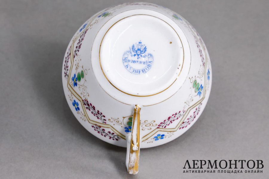 Чайная пара, русский стиль. Фарфор, роспись. Россия, Кузнецов, 1870-80е гг.