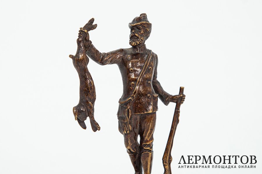 Статуэтка Охотник с зайцем. Германия, автор Franz Iffland, 1930-е гг. Бронза.