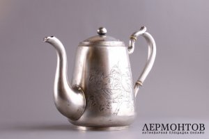Чайник с изображением птичек на ветке. Серебро 84. Россия, Москва, 1899-1908 гг.