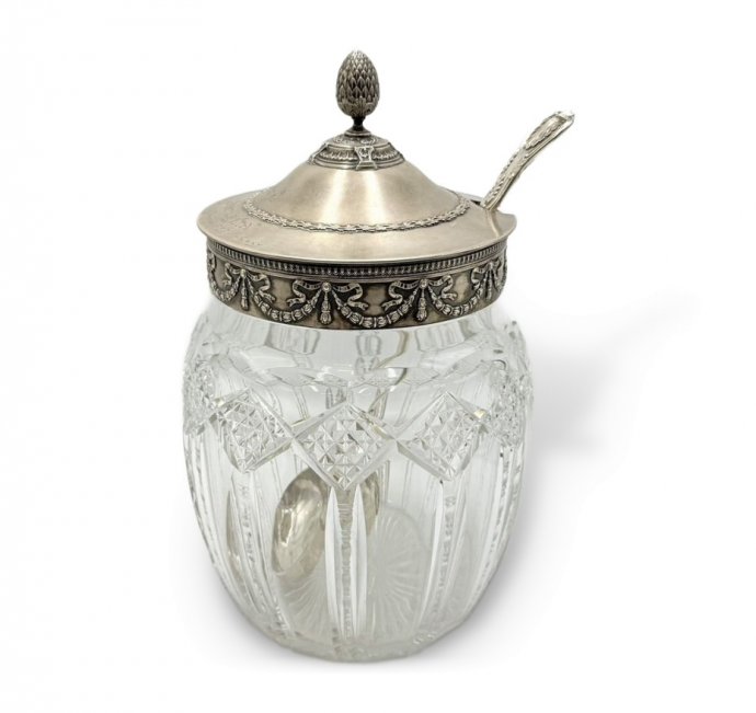 Крюшонница Скачки. Россия, 15 артель, 1900-е гг. Серебро 84 пробы, хрусталь.