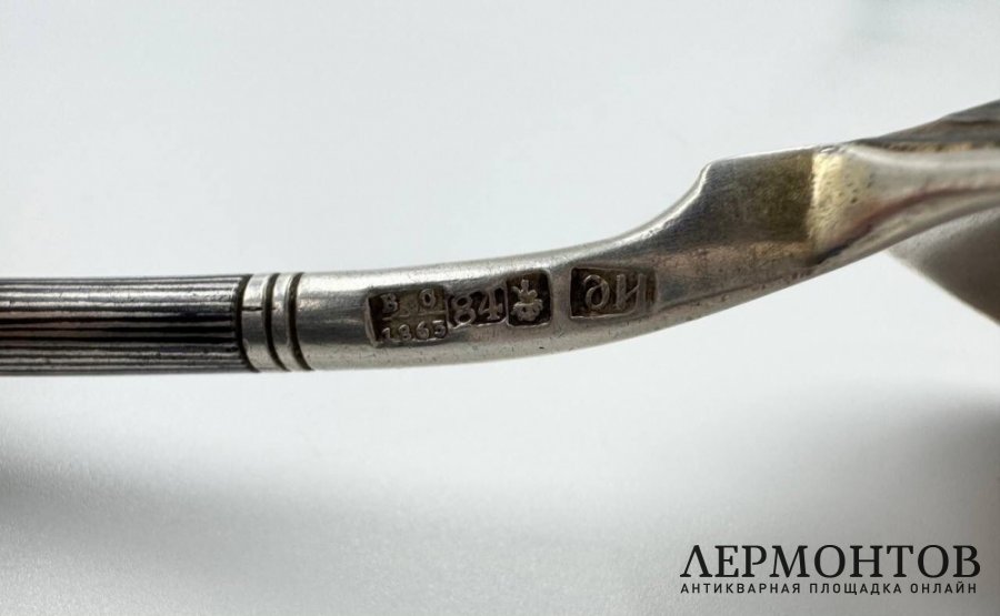 Ложка для меда с пословицей. Россия, 1863 г. Серебро 84 пробы, чернь. 