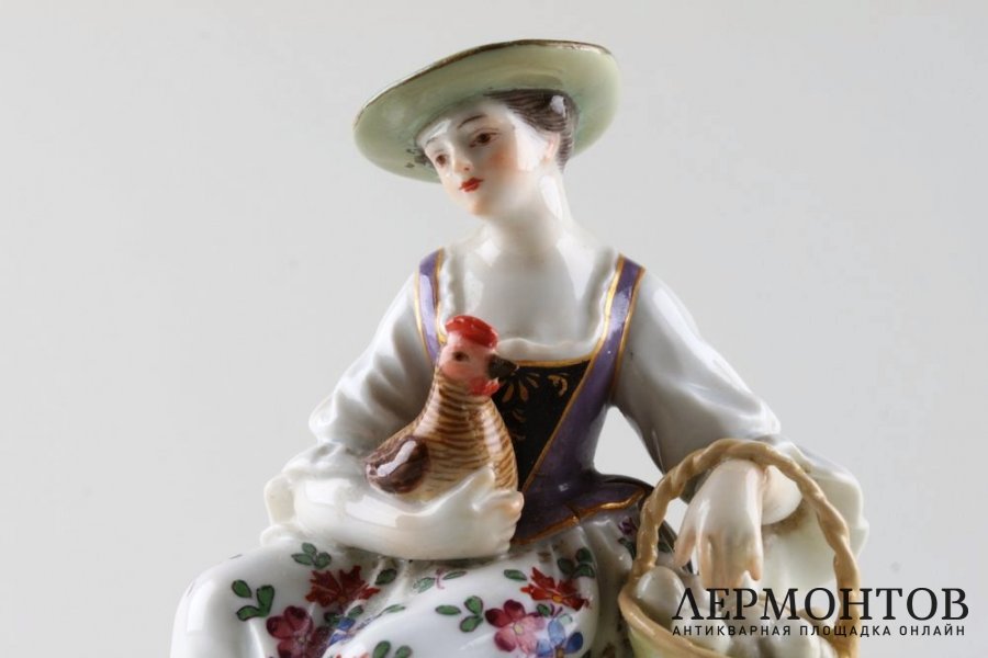 Статуэтка Девушка с курочкой и корзиной.  Германия, Meissen, 1934-1945 гг. Фарфор.