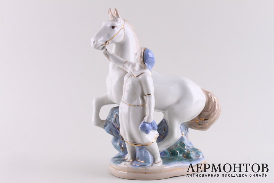 Статуэтка Колхозница с конем. СССР, Гжель, автор Бессарабова, 1950-1960-е гг. Фарфор.
