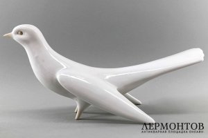 Скульптура Кукушка. Фарфор, роспись. СССР, Дулево, А. Сотников, 1961 год.