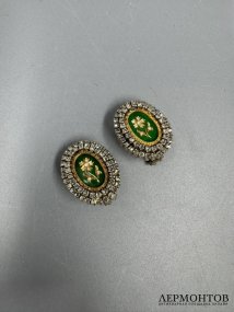 Серьги-клипсы с бриллиантами. Золото 750 пробы, гильоширная эмаль