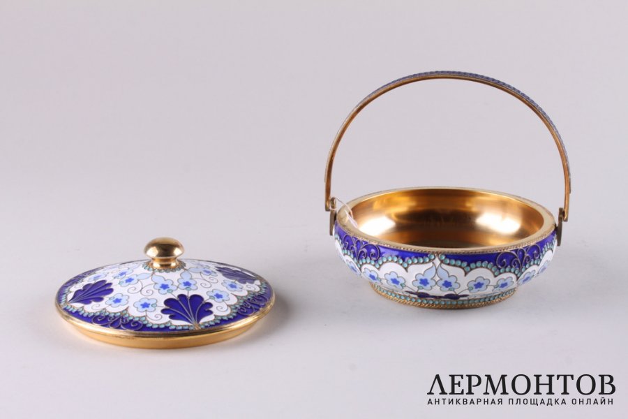 Сервиз на 6 персон. Серебро 925 пробы. Эмаль. Россия, 2007 г.