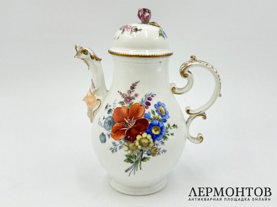 Чайник с маскароном. Германия, Meissen, 18 век. Фарфор, роспись. 