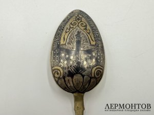 Ложка с пословицей Без соли без хлеба. Россия, 1870 г. Серебро 84 пробы, чернь.