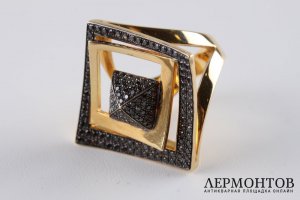 Кольцо с черными бриллиантами, бренд MELEKKIS. Золото.