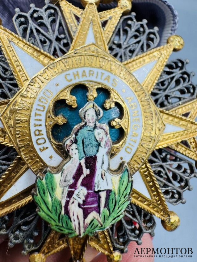 Звезда ордена Милосердия и благотворительности. Серебро, эмаль, Испания, ок. 1900