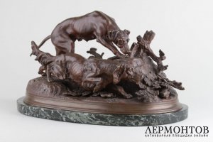 Скульптура Охотничьи собаки с зайцем. Париж, авт. Jules Moigniez, кон. 19 в. Бронза.