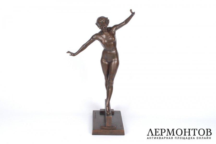 Скульптура Девушка на буме. Авт. модели Е.А. Янсон-Манизер, 1930-е гг. Бронза. Экспертиза.