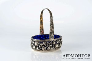 Вазочка-конфетница. Серебро 800 пробы, кобальтовое стекло. Европа, XIX век. 