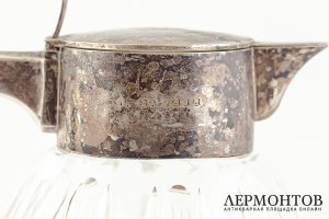 Кувшин для напитков с фигурным туловом. Германия, 1930-е гг. Серебро 800 проба.