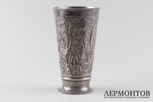 Кубок с растительным декором. Россия, Москва, мастер ДМ. Серебро 84 пробы.