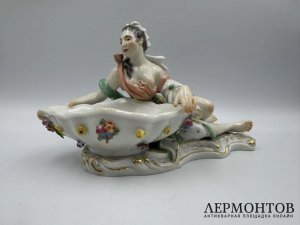 Ваза для сладостей с фигурой девушки. Фарфор, роспись, лепка, Meissen, Германия, конец 19 — начало 20 века