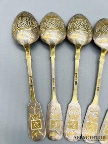 Набор десертных ложек на 6 персон. Серебро 84 пробы, золочение, мастер ПЕИ, Россия, 1894 год