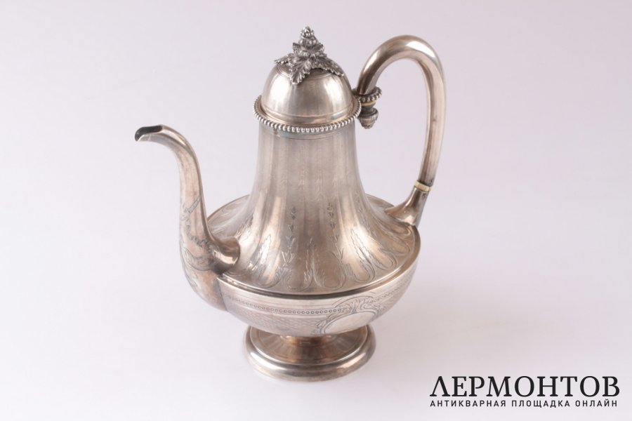 Кофейник Pierre Quielle. Серебро 950 пробы, гильоше. Конец XIX века. Франция