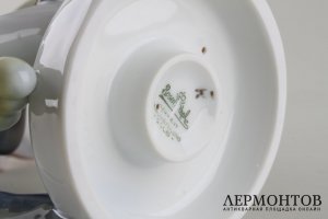 Статуэтка Тукан. Фарфор.  Фабрика, Rosenthal, Германия, 1943 год.