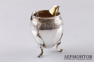 Молочник в классическом стиле. Серебро 800 пробы. Европа