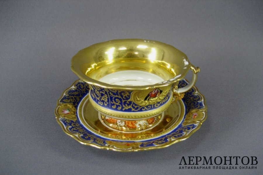 Чайная пара. Фарфор. Франция, Jacob Petit. 30-40-е годы XIX века.