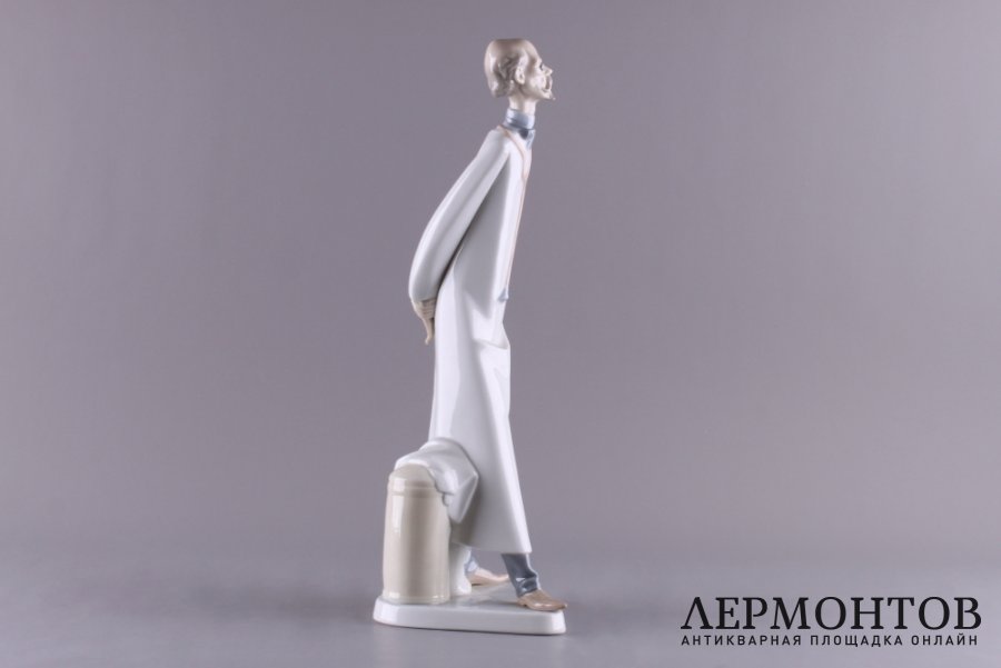 Статуэтка Доктор. Фарфор, глазурь. Испания, ман-ра Ladro, 1970-е гг.