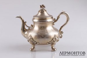 Чайник в неоклассическом стиле. Серебро 950 пробы. Франция