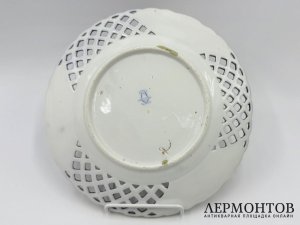 Тарелки Галантные сцены. Франция, Sevres, 19 век. Фарфор, роспись.