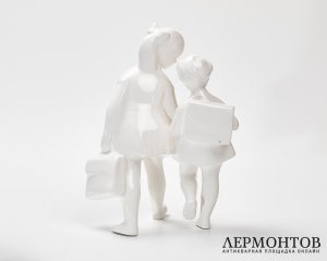 Статуэтка «Школьницы». Керамика, Keramia Znojmo, Чехословакия, 1951–1970 годы