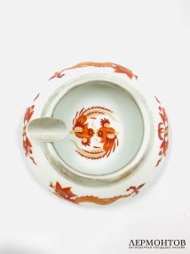 Пепельница «Красный дракон». Фарфор, серебро 800 пробы, Meissen, Германия, 1924–1934 годы