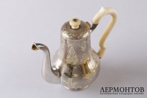 Чайный и кофейный сервиз Werner i Sa. Серебро 84 пробы. 1881 год. Российская империя