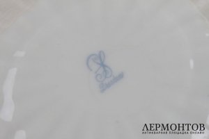 Фруктовница на ножках. Фарфор. SP Dresden. Германия. XX век.