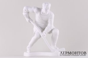 Статуэтка Хоккеист. Чехия, мануфактура Royal Dux, 2000-е гг. 