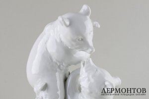 Статуэтка Молодые играющие медведи. Фарфор.  Meissen, Германия, Alexander Struck.