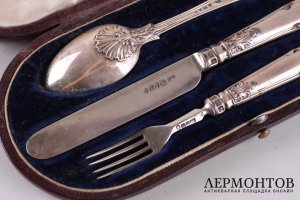 Десертный набор в футляре. Серебро 925 пробы. Англия, XIX в.