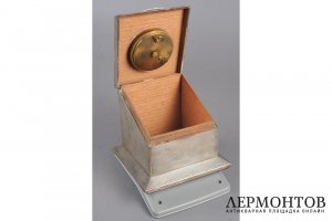 Кабинетная шкатулка для мелочей с часами. Англия, Лондон, 1919 г. Часы - Швейцария.