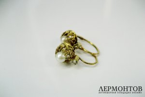 Серьги.  Золото 750 пробы, жемчуг. Европа, рубеж XIX-XX веков.