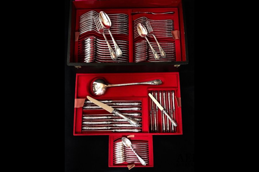Столовый набор на 12 персон. BOYER-CALLOT. Серебро 950 пробы. Франция, XIX век.