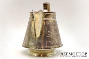 Молочник в русском стиле Цветы и птицы. Серебро 84 пр. Российская империя, 1899-1908.