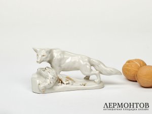 Статуэтка «Лиса». Фарфор, Royal Dux, Чехословакия, 1950 год