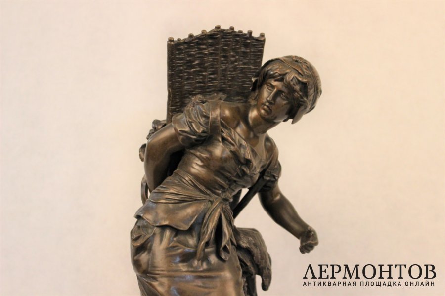 Скульптура. Сборщица ягод. Бронза. Матюрен Моро. Франция.