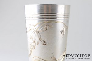 Стопка большая в стиле модерн. Серебро 84 пробы. Российская империя, 1899-1908.