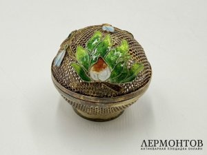 Ароматница. Китай, 20 век. Серебро 925 пробы, эмаль.