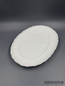 Овальное блюдо из «Лебединого сервиза», 30 × 22 см. Фарфор, Meissen, Германия