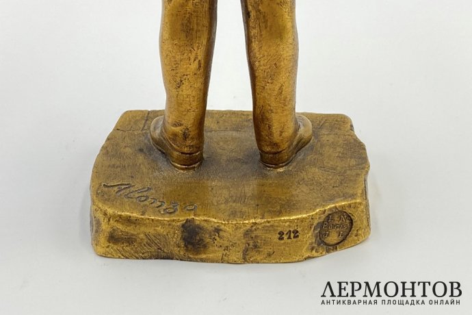 Скульптура Стиляга в стиле Ар Деко. Франция, Париж, Alonzo, 1920-е гг. Бронза, кость.