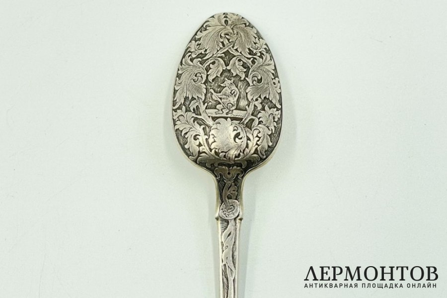 Ложка Медведь и собака. Россия, Великий Устюг, М. И. Кошков, 19 в. Серебро 84 пр.