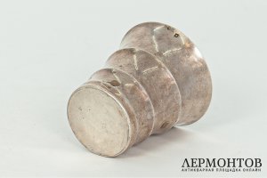 Стакан с фигурным туловом. Франция, 1 треть 20 века. Серебро 950 пробы.