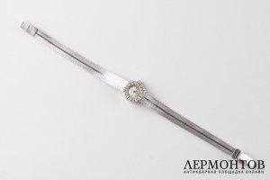Часы женские. Швейцария, фирма Zenith, нач. 20 в. Белое золото 750 пробы, бриллианты.