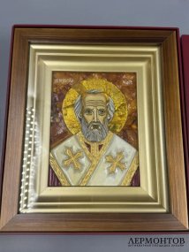 Икона «Святой Николай Чудотворец» в янтарном окладе